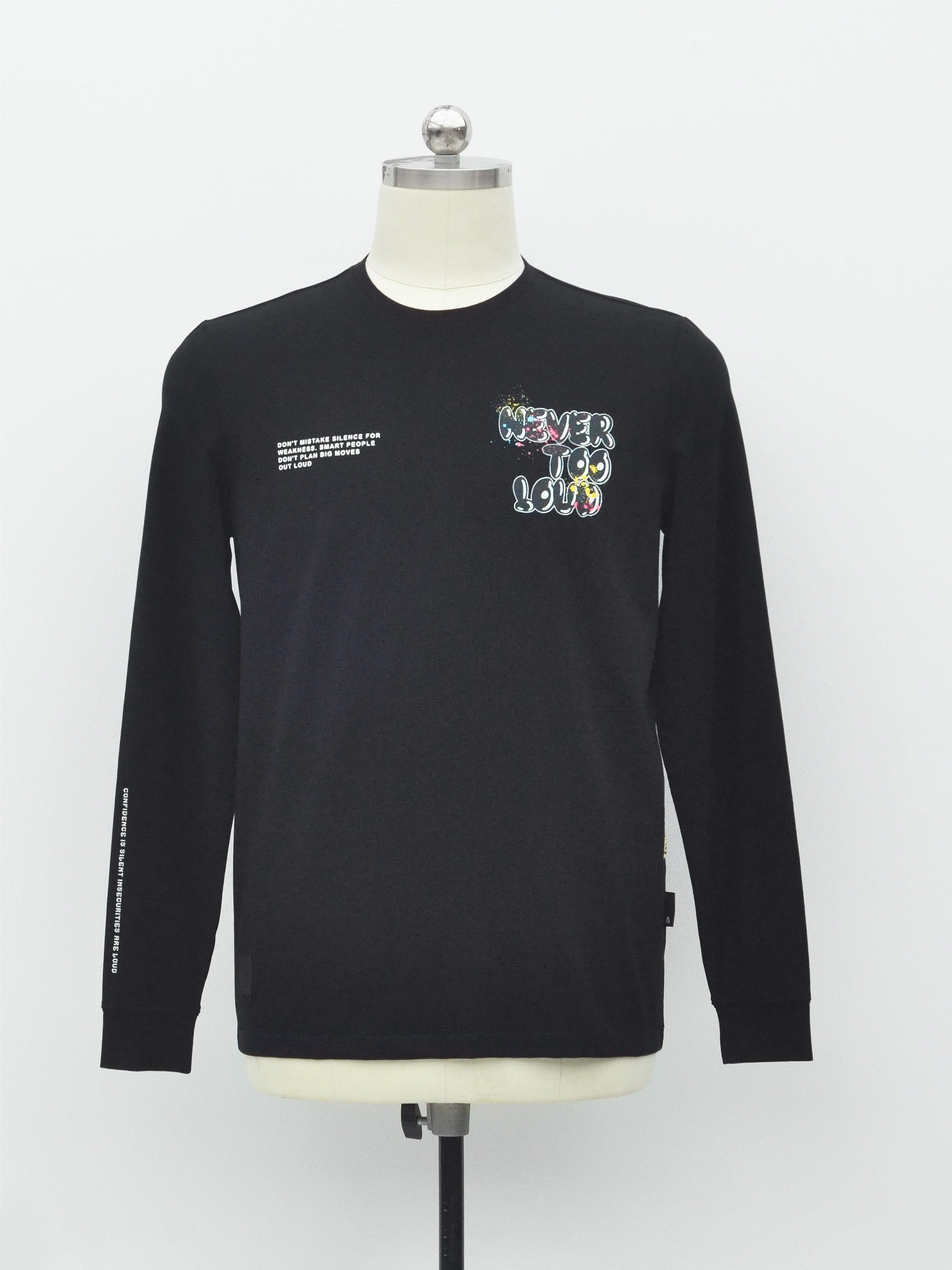 Men's long sleeved shirt